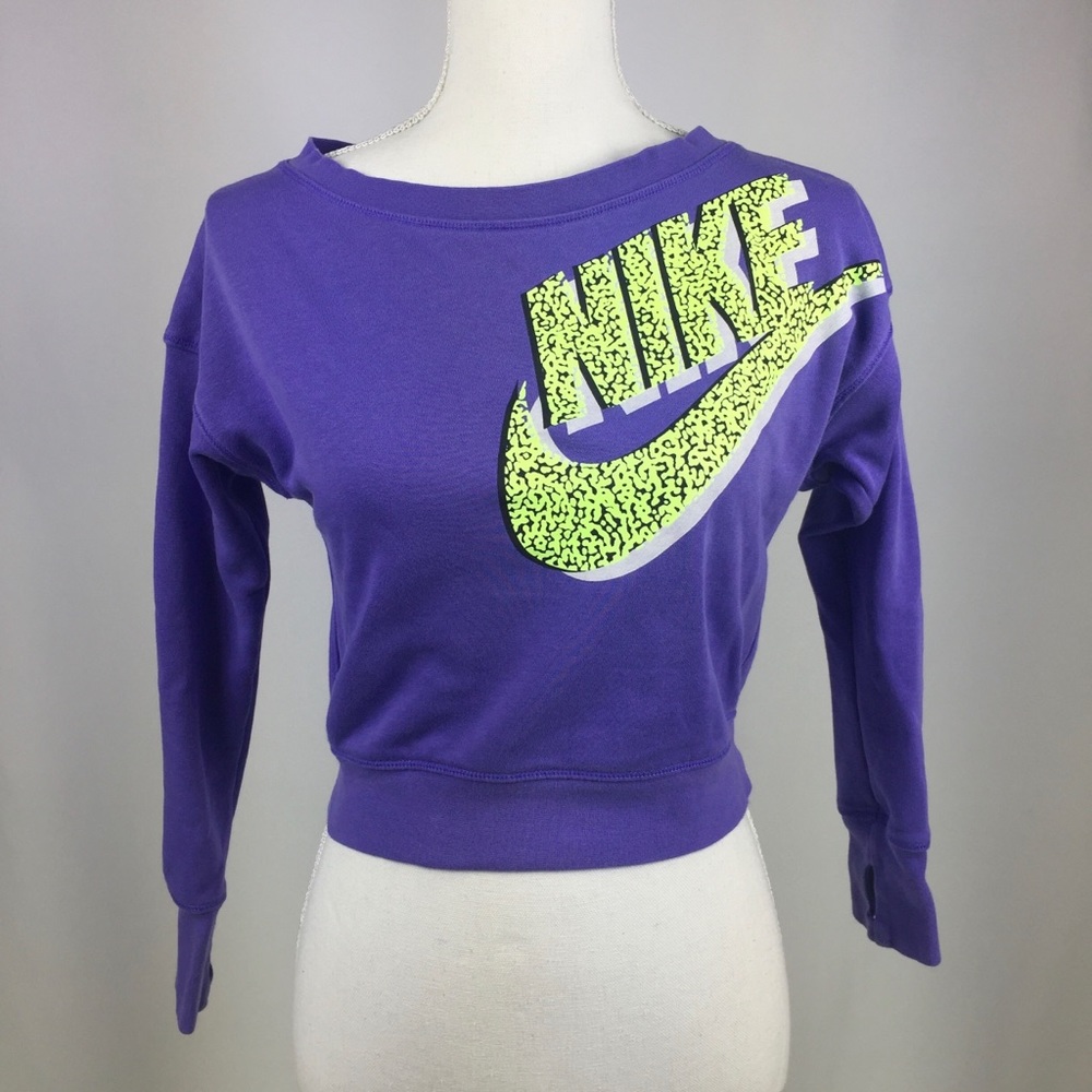 Nike Women’s Sports Workout Sweater Size Medium